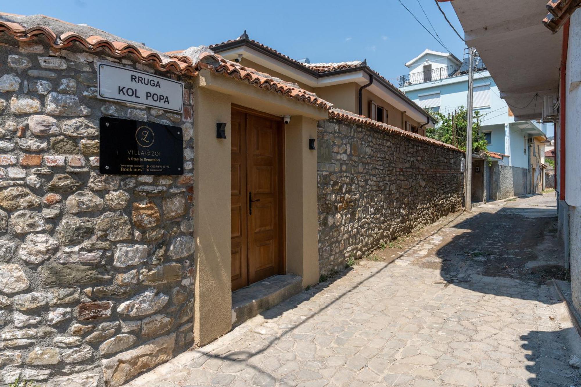 Villa Zoi A Stay To Remember I Located Inside The Castle Of Elbasan, On A Historic Roman Road Via Egnatia I Homemade Breakfast Exterior photo